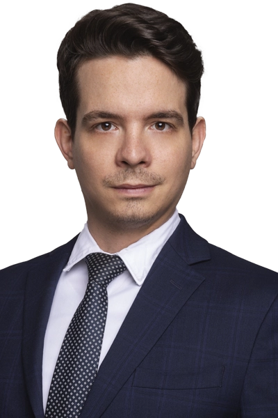 dr.Petrovits_Roberto